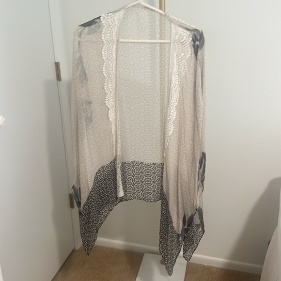 Boho Coverup - Picture 4 of 7